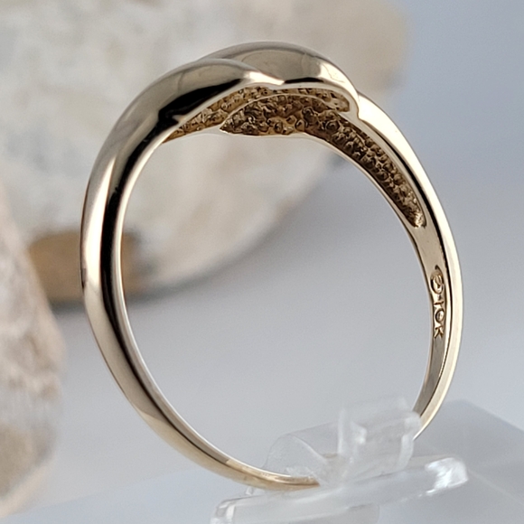 ❤️10k Size 8.25 Precious Solid Yellow Gold Grooved Puffy Band Ring! 👌🎁 - Picture 7 of 12